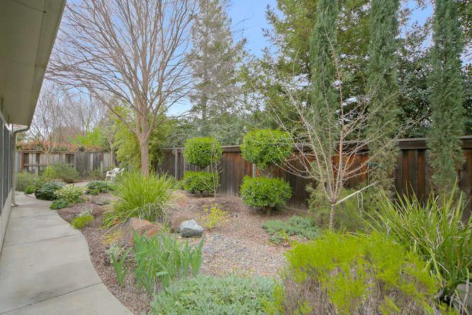 1526 Pinnacles Pl, Davis, CA 95616 photo 3