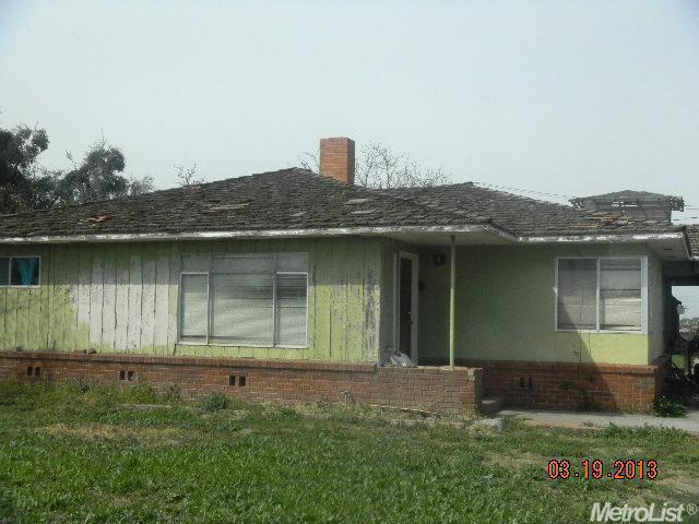 625 E Taylor Rd, Turlock, CA 95382 photo 1