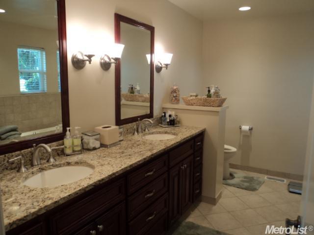 900 Wellsford Rd, Modesto, CA 95357 photo 4