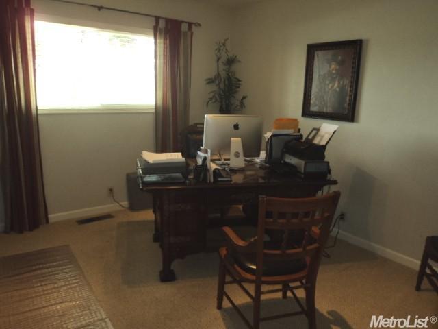 900 Wellsford Rd, Modesto, CA 95357 photo 7