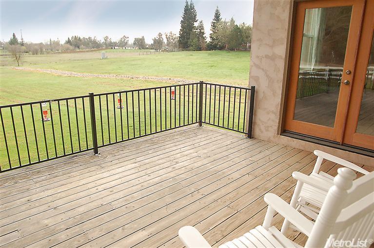 12061 S Green Rd, Wilton, CA 95693 photo 7