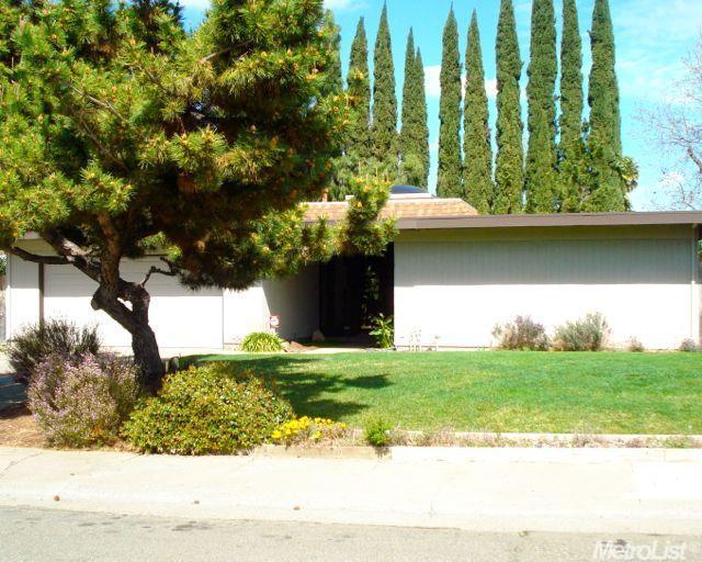 5489 Wildflower Cir, Carmichael, CA 95608 photo 2