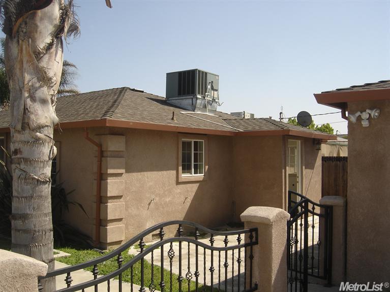 2001 4th St, Hughson, CA 95326 photo 4