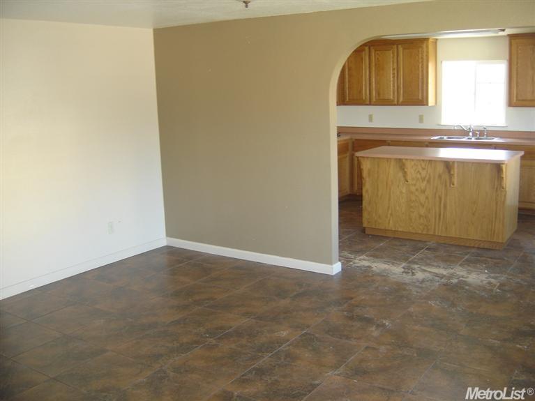 2001 4th St, Hughson, CA 95326 photo 8