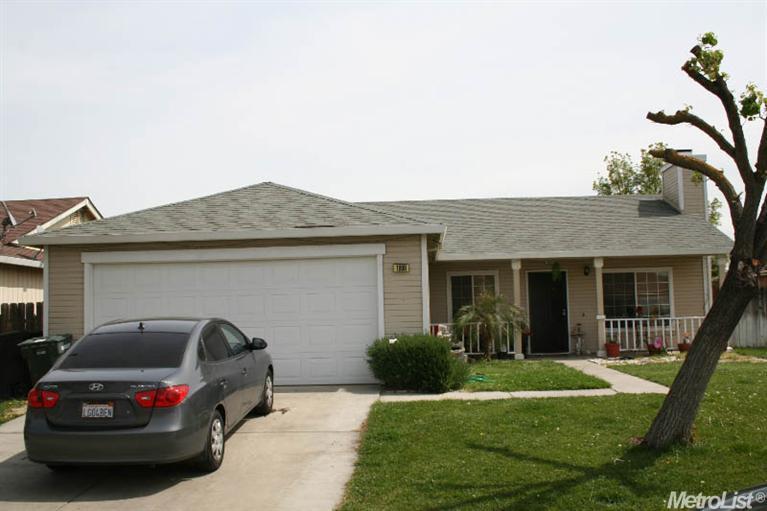 1008 Blue Bonnet Dr, Newman, CA 95360 photo 1