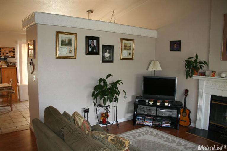 1008 Blue Bonnet Dr, Newman, CA 95360 photo 4