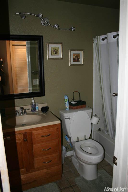 1008 Blue Bonnet Dr, Newman, CA 95360 photo 8
