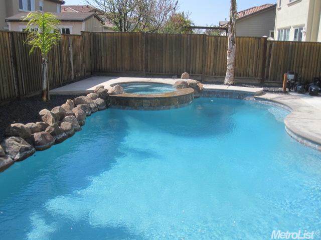 310 Arezzo Way, Tracy, CA 95377 photo 6