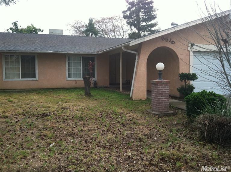 3516 W Longbridge Dr, Modesto, CA 95356 photo 2