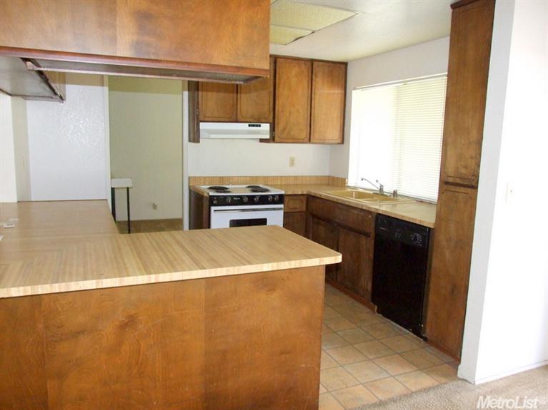 9135 Pershing Ave, Orangevale, CA 95662 photo 3