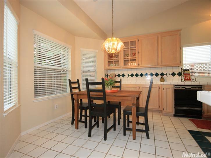 2325 Eagle Ct, Rocklin, CA 95677 photo 11