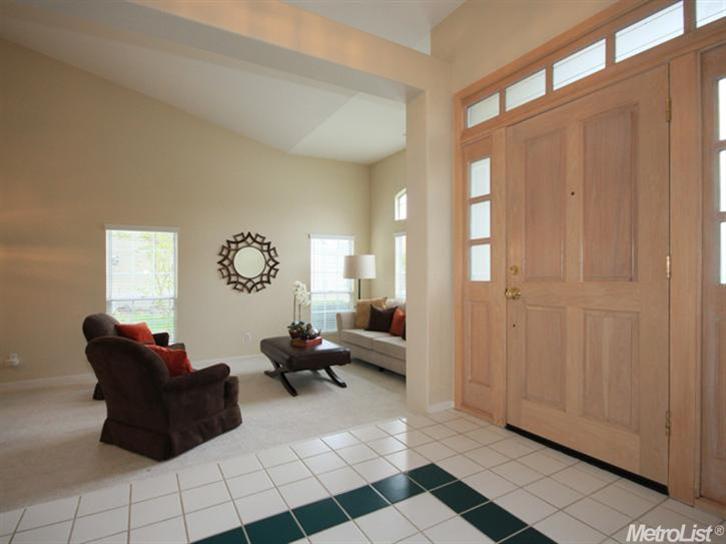 2325 Eagle Ct, Rocklin, CA 95677 photo 4