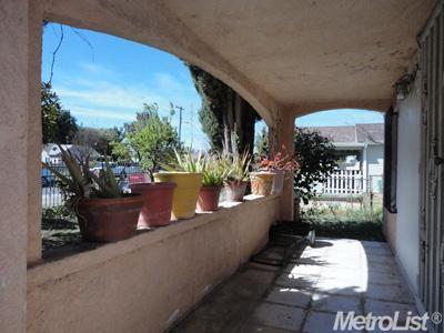 841 Inyo Ave, Modesto, CA 95351 photo 2