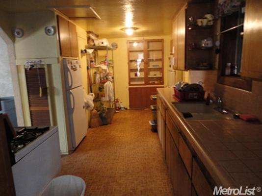 841 Inyo Ave, Modesto, CA 95351 photo 3