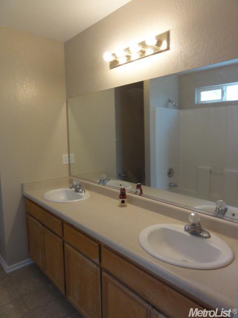 577 Monique Ct, Merced, CA 95341 photo 14