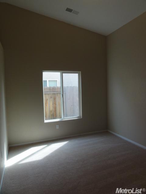 577 Monique Ct, Merced, CA 95341 photo 9
