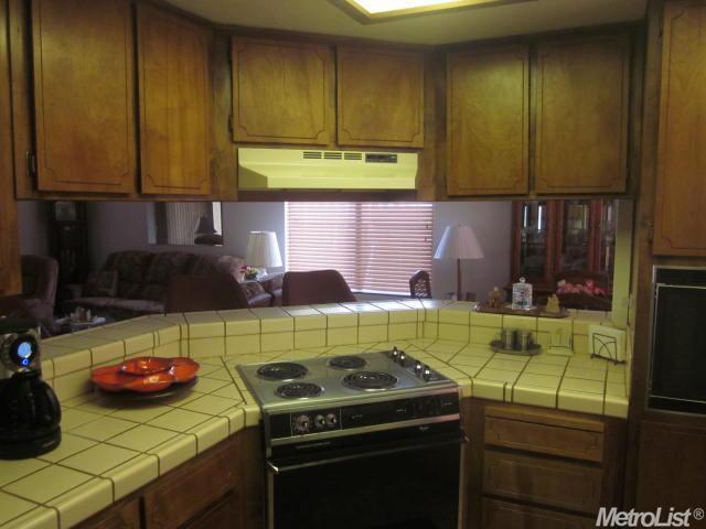 1891 Earl Way, Tracy, CA 95376 photo 2