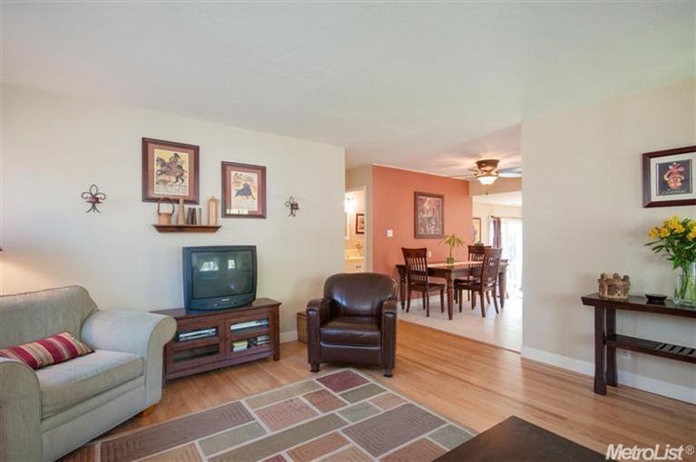1504 Madrone Ln, Davis, CA 95616 photo 4