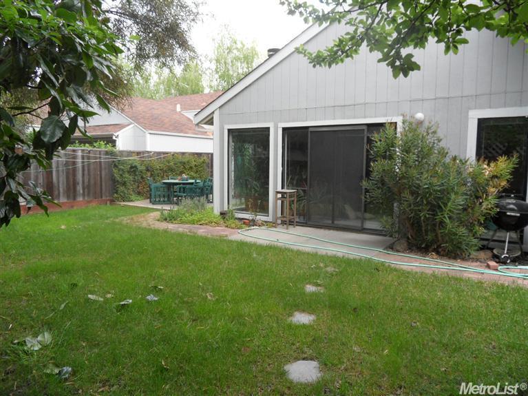 2407 Sparrow Ct, Davis, CA 95616 photo 14