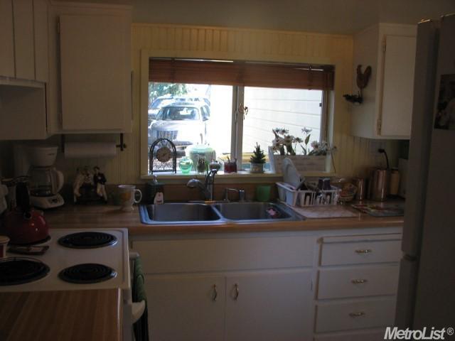 936 Hillcrest St, Placerville, CA 95667 photo 4