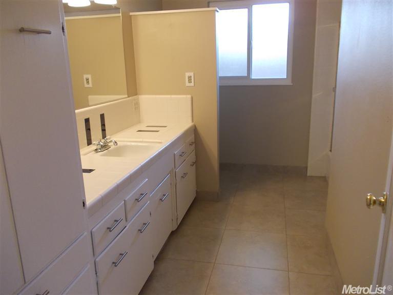 1425 Concord Ave, Modesto, CA 95350 photo 4