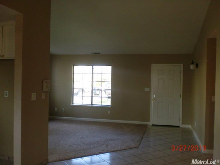 1634 Phil Way, Modesto, CA 95351 photo 3