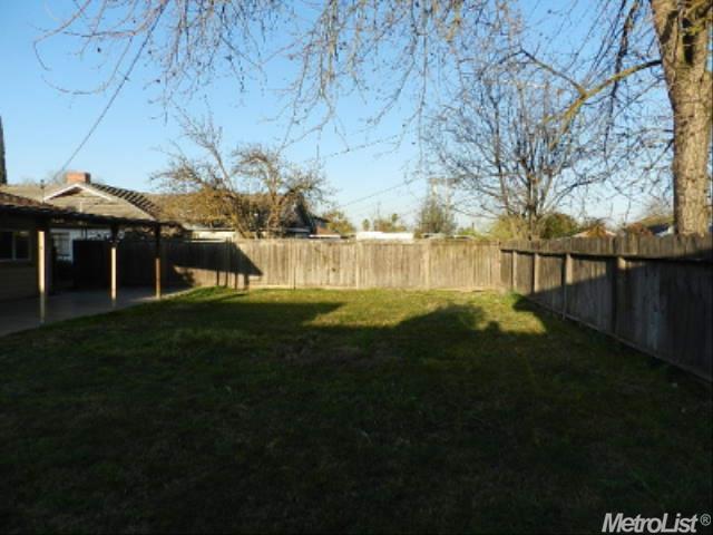 1609 Bedford Ave, Modesto, CA 95351 photo 13