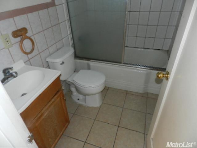 1609 Bedford Ave, Modesto, CA 95351 photo 10