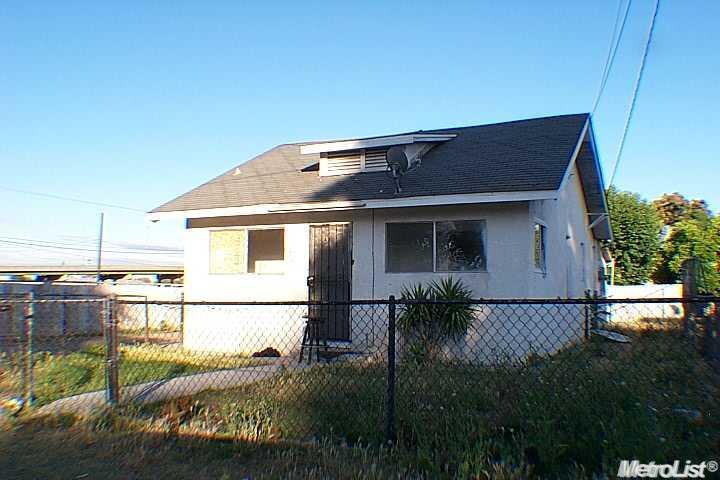 110 G, Turlock, CA 95380 photo 1