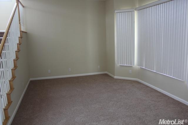 669 Pecan Dr, Ripon, CA 95366 photo 3