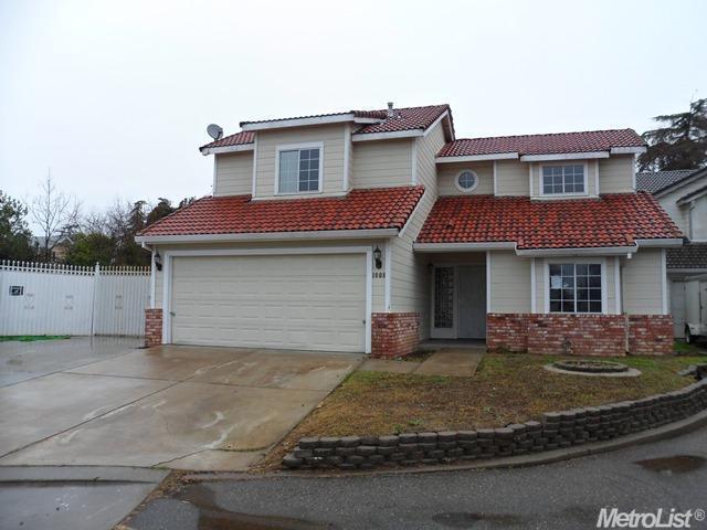1008 E Fairmont Ave, Modesto, CA 95350 photo 1