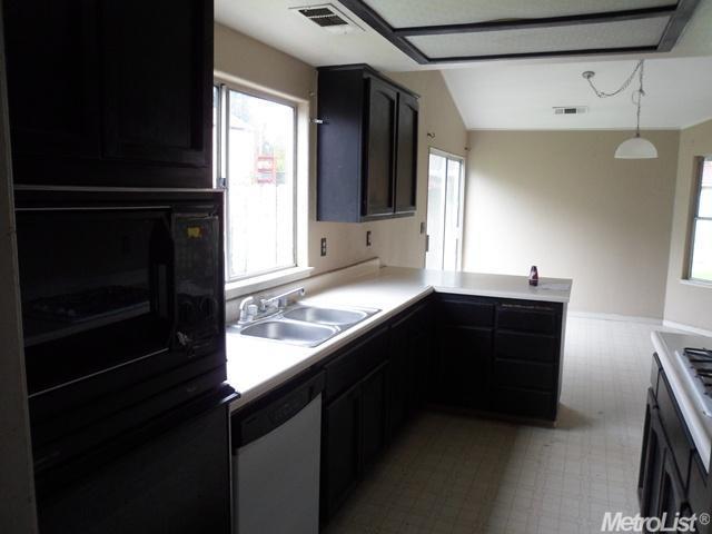 1008 E Fairmont Ave, Modesto, CA 95350 photo 15