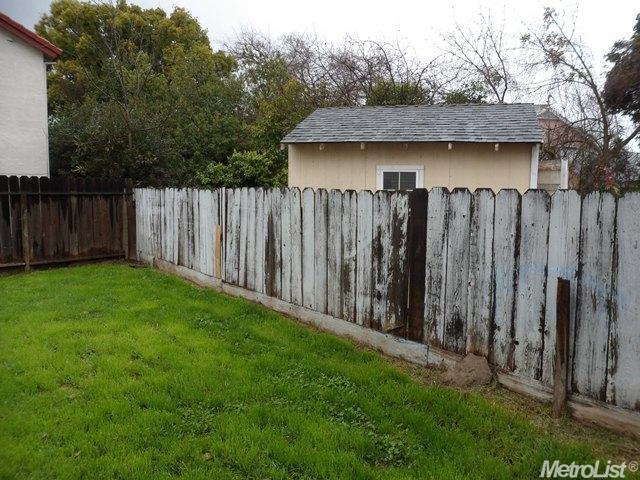 1008 E Fairmont Ave, Modesto, CA 95350 photo 25