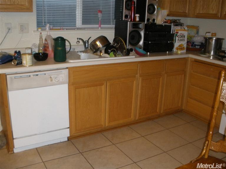 653 S Amanda Ct, Merced, CA 95341 photo 3