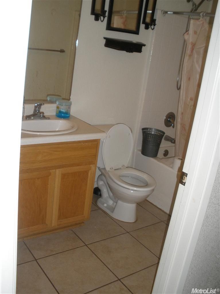 653 S Amanda Ct, Merced, CA 95341 photo 6