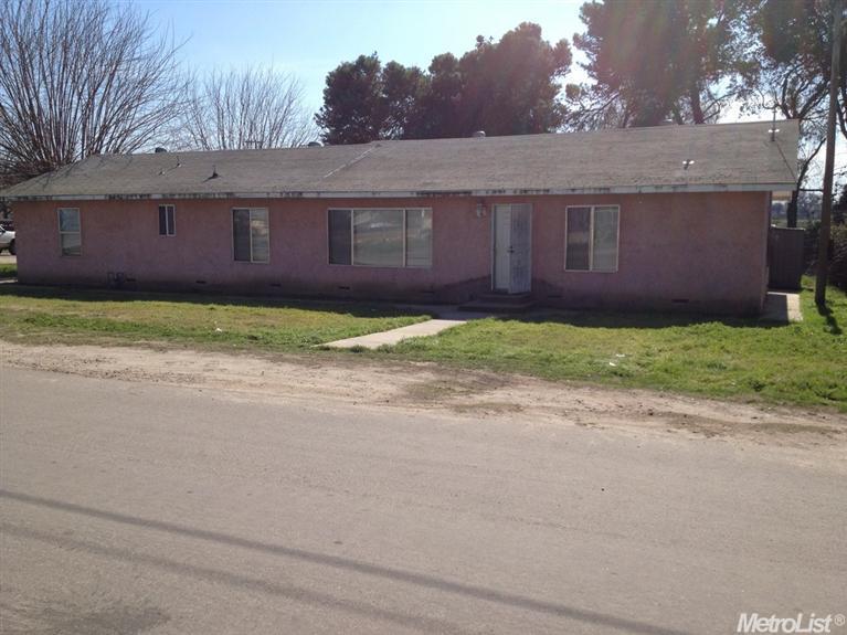 2009 Vernon Ave, Modesto, CA 95351 photo 1