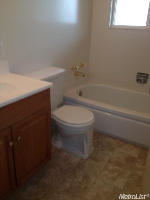 5324 Flagstone St, Carmichael, CA 95608 photo 12