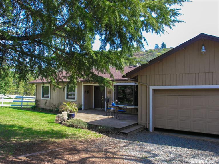 21548 Clivus Dr, Grass Valley, CA 95949 photo 3