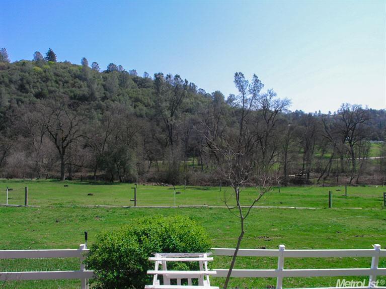 21548 Clivus Dr, Grass Valley, CA 95949 photo 5