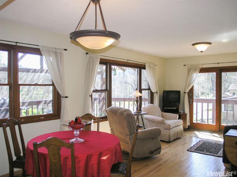 21548 Clivus Dr, Grass Valley, CA 95949 photo 9