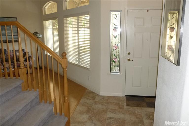 5302 Quane Ct, Rocklin, CA 95765 photo 2