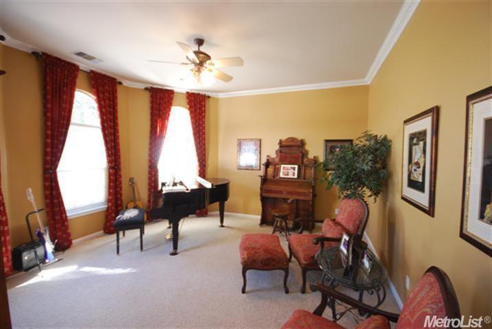 1241 Buzzini Ct, Ripon, CA 95366 photo 6