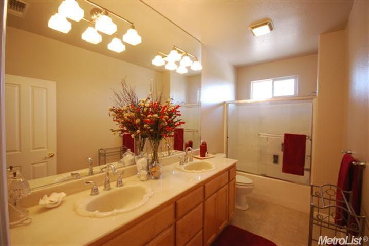 1241 Buzzini Ct, Ripon, CA 95366 photo 18