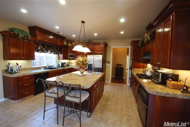 1241 Buzzini Ct, Ripon, CA 95366 photo 9