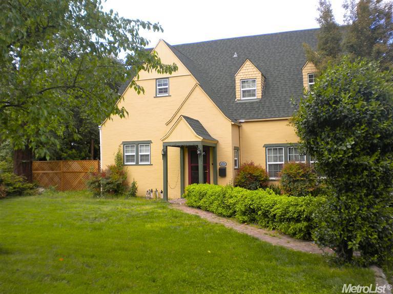 544 Locust St, Modesto, CA 95351 photo 1