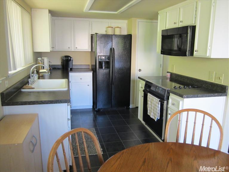 3700 N Tully Rd #122, Modesto, CA 95356 photo 4