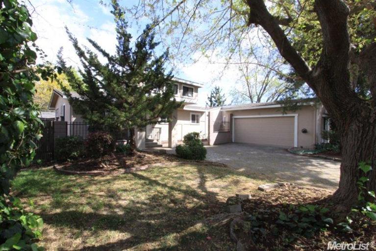 3840 Garfield Ave, Carmichael, CA 95608 photo 2