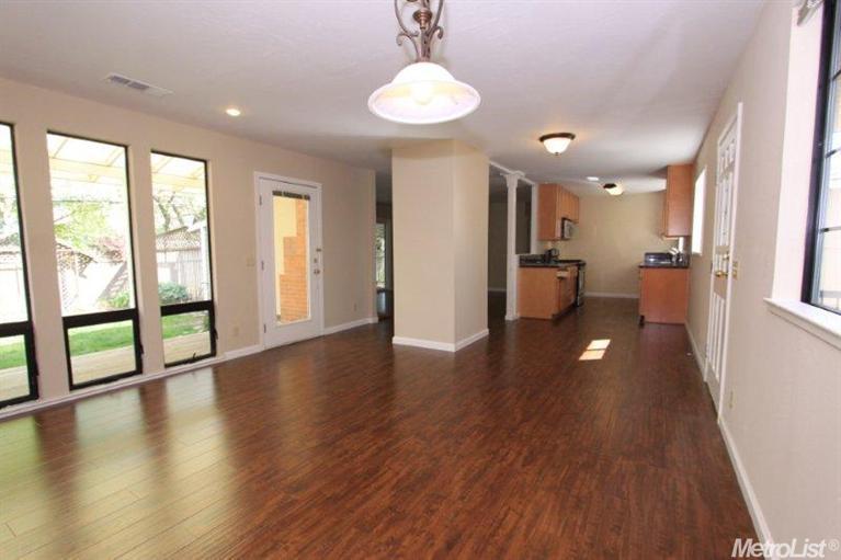 3840 Garfield Ave, Carmichael, CA 95608 photo 8
