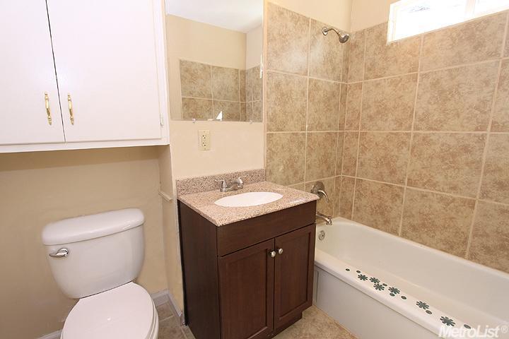 3840 Garfield Ave, Carmichael, CA 95608 photo 13