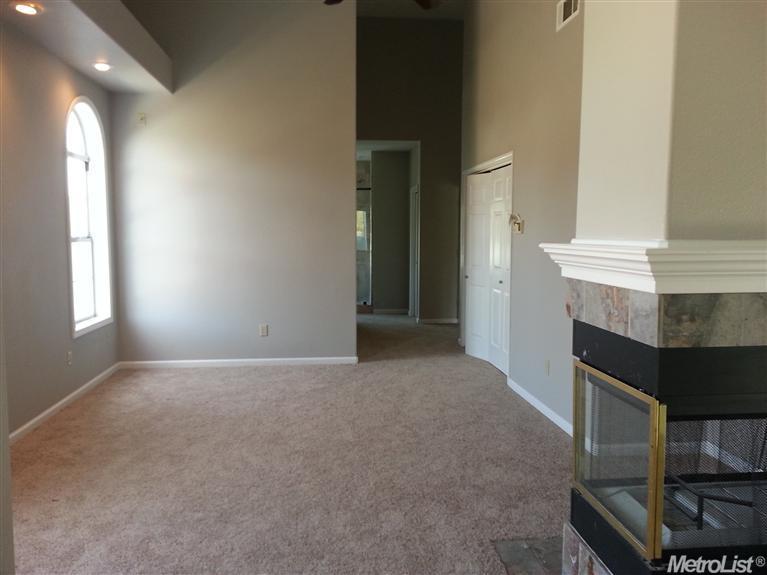 420 Laurelwood Ln, Ripon, CA 95366 photo 11